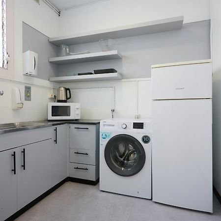 63Par1016- Sunny Apartment In Paralel Barcelona Eksteriør billede