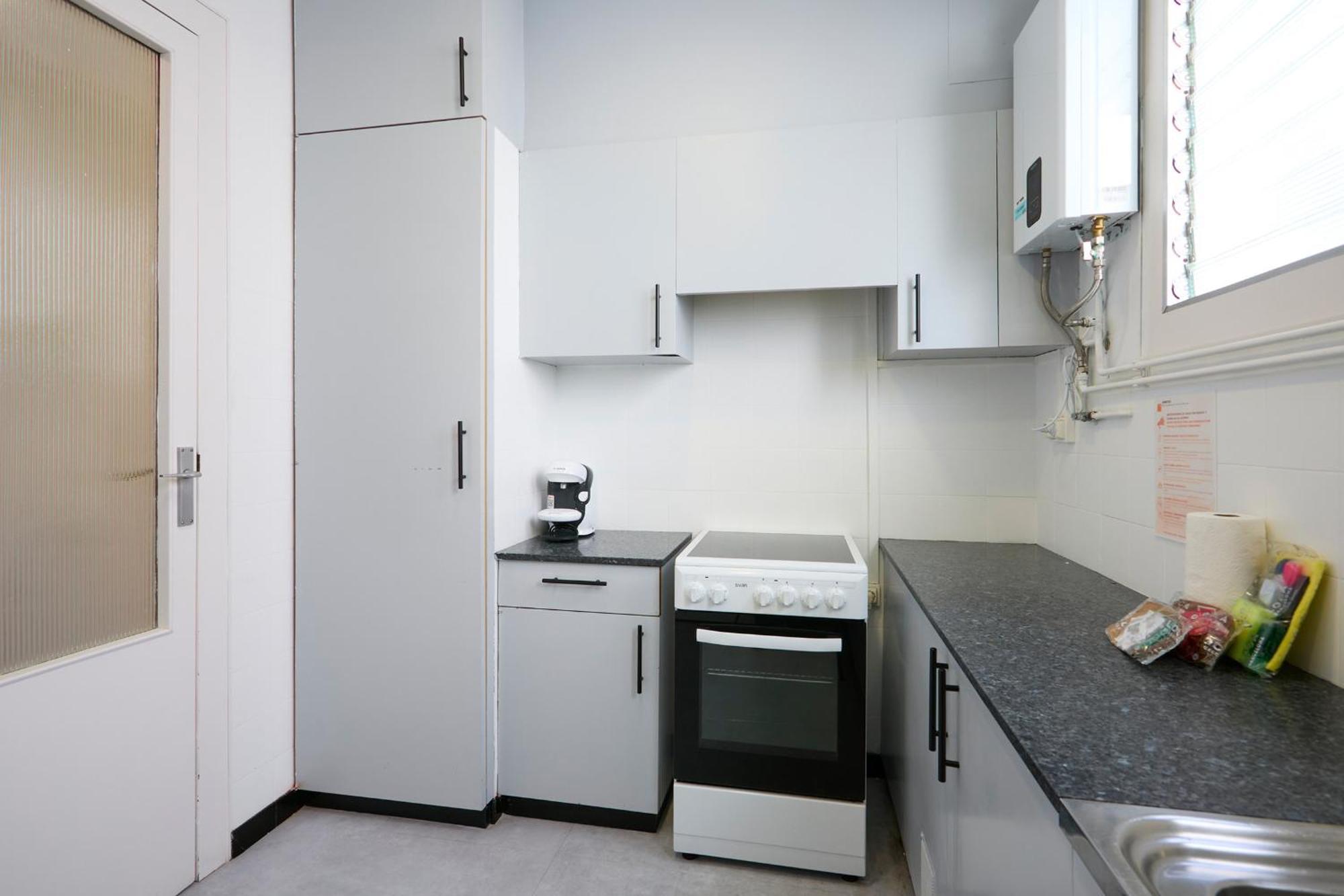 63Par1016- Sunny Apartment In Paralel Barcelona Eksteriør billede